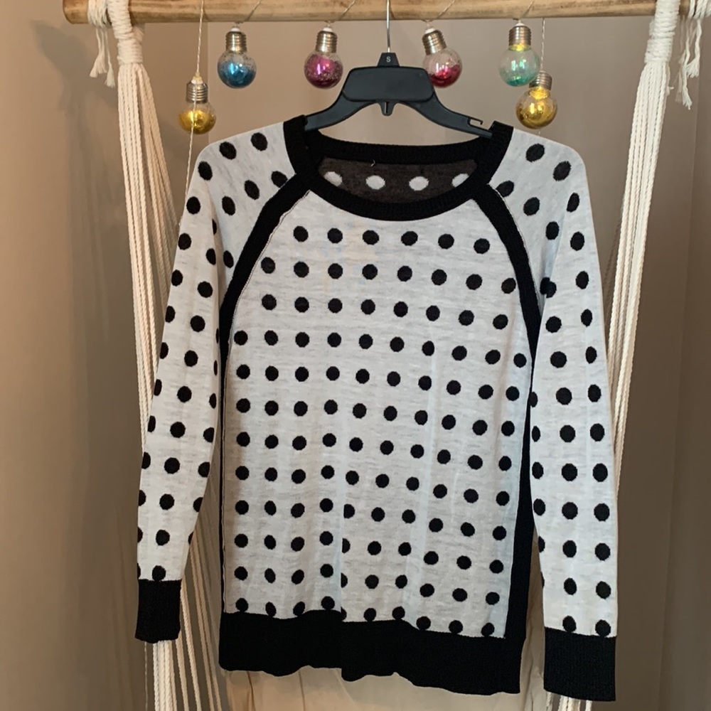 Women’s Medium Black/White reversible polka dot sweater - Picture 3 of 4